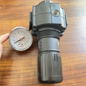 Régulateur à usage général Excelon avec manomètre, modèle R74G-6AK-RMG R74G-6GK-NMN, en stock - Product Image 3