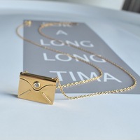 Bijoux en acier inoxydable plaqué or sans ternissement lettre d'amour personnalisée blancs enveloppe médaillon pendentif collier pour gravure au Laser