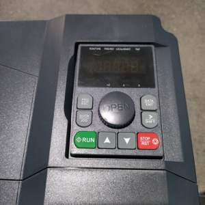 Convertisseur <span class=keywords><strong>de</strong></span> fréquence <span class=keywords><strong>solaire</strong></span> AC DC VFD MPPT 1,5 kW 380 V pour l'irrigation agricole et les pompes à eau domestiques - Product Image 6