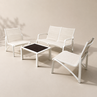 Ensemble de canapés d'extérieur modernes de luxe en aluminium avec tissu rembourré et table basse en teck pour patio et jardin