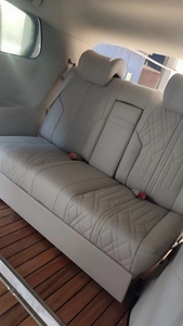 รถตู้แคมป์ปิ้งเคลื่อนที่ YLA พวงมาลัยขวา พร้อมบันได โซฟาเบดปรับนอนได้ ชุดอุปกรณ์ครบครัน โคมไฟหรูหราแบบสัมผัส รุ่น Sprinter - Product Image 3