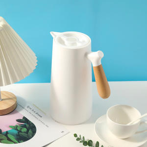 <span class=keywords><strong>Carafe</strong></span> à café isolée sous vide à double paroi 1L avec manche en bois et doublure en verre Pot thermos de voyage au <span class=keywords><strong>design</strong></span> nordique - Product Image 3