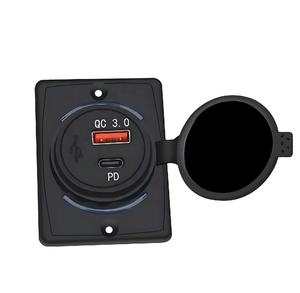 วัสดุ PC ทนไฟ ได้รับการรับรองมาตรฐาน CE/FCC ที่ชาร์จในรถยนต์แบบ USB ชาร์จเร็ว 20W ช่องเสียบคู่ (Type-C และ Type-A) พร้อม PD และ QC3.0 - Product Image 1