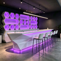 Comptoir de bar en pierre artificielle durable, design de luxe blanc en forme de diamant, pour restaurant et boîte de nuit