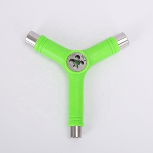 Herramienta en Forma de Y de Plástico o Metal 5/16 NF24 para Monopatín y Longboard, Herramienta para Patinar con Logotipo Personalizado, Herramientas para Skateboarding - Product Image 2