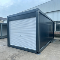 Maison conteneur modulaire contemporaine en kit, forme carrée respirante, structure en acier, porte à volet roulant simple pour garage ou salle de sport