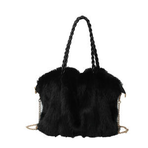 Sac à main en peluche tendance pour femmes, nouveau modèle d'hiver, élégant, plissé, en fausse fourrure de renard, sac à bandoulière/sac porté épaule avec fermeture éclair, sangle unique - Product Image 5