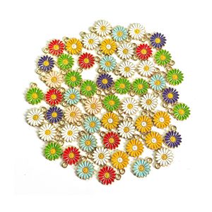 Breloques porte-clés fleurs émaillées mignonnes, pendentifs marguerites 3D, accessoires en alliage DIY pour la fabrication de bijoux, colliers, bracelets, boucles d'oreilles - Product Image 4
