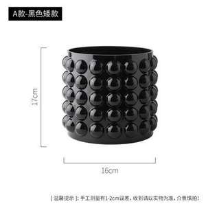 Vase en verre à bulles à petite échelle, transparent, style Ins, décoration française en relief, article pour arrangement floral dans le salon, style court - Product Image 6