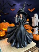 Figurine de sorcière d'Halloween, statue décorative, artisanat, décoration intérieure pour maison hantée, accent décoratif, cadeau d'Halloween, décoration pour la Fête des Fantômes