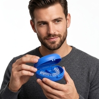 Boîte à prothèses dentaires portable ventilée de qualité alimentaire avec logo personnalisé pour appareils dentaires invisibles et aligneurs, idéale pour les voyages