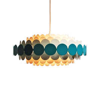Lustre suspendu en fer LED de style postmoderne et luxueux pour salon