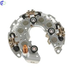 OEM YAGUANG AUTO Nuevo Hilux INR420 12V Alternador de coche con disipador de calor de aluminio y <span class=keywords><strong>corriente</strong></span> de diodo de 50A - Product Image 1