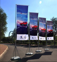 Drapeaux publicitaires rectangulaires personnalisés en polyester imprimé numériquement, écologiques, 3m/5m/7m, avec mât en aluminium pour usage extérieur – Haute qualité