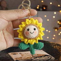 Super mignon tournesol pendentif porte-clés tissé à la main dessin animé souriant fleur sac créatif à la main en peluche porte-clés