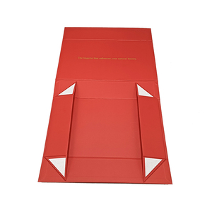 Caja de Regalo de Lujo para Calcetines de Piel, Plegable, Magnética, de Cartón Rígido Personalizado, Reciclable, con Recubrimiento UV y Grabado en Relieve - Product Image 3
