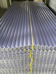 Láminas de Techo Corrugadas de PVC de Onda Pequeña Industriales Premium de 8 Pies - Material de Construcción Duradero y Resistente al Viento con Garantía de Más de 5 Años - Product Image 2