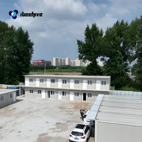 Atelier conteneur polyvalent et fonctionnel à deux niveaux