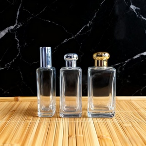 Botella de embalaje de Parfum de lujo vacía 30ml 50ml 100mL <span class=keywords><strong>Atomizador</strong></span> de aerosol rectangular Botella de perfume de vidrio - Product Image 1