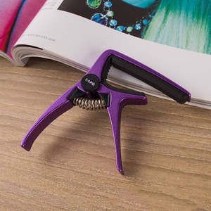 <span class=keywords><strong>Aroma</strong></span> AC20 - Clip para Capo <span class=keywords><strong>de</strong></span> <span class=keywords><strong>Guitarra</strong></span> <span class=keywords><strong>de</strong></span> Acero Colorido para <span class=keywords><strong>Guitarra</strong></span> Acústica y Eléctrica - Product Image 4