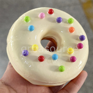 8,5 CM Accessoires pédagogiques, Jouets en forme de donuts saveur vanille, Blanc pur, sans décoration, Kit de peinture et de coloriage DIY, Boules de jeu factices, Cadeau - Product Image 2