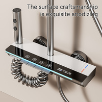Ensemble de douche moderne à double poignée avec affichage de la température, design clavier de piano poli, robinetterie murale thermostatique