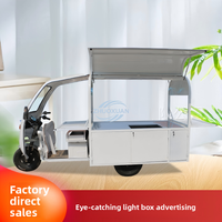 Chariot de vente ambulant électrique multifonctionnel pour aliments, idéal pour les marchés nocturnes en extérieur, le petit-déjeuner et les brochettes.