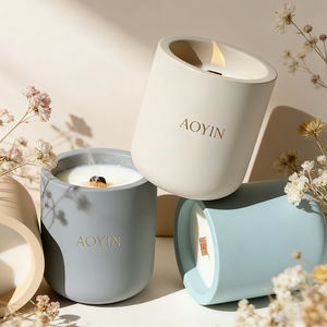 Vente en gros de bougies parfumées personnalisées pour la Saint-Valentin, design simple et nouveau, bougies en cire de soja dans un pot en céramique, coffret cadeau - Product Image 4