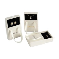 Caja de Joyería Blanca Personalizada con Cajón Deslizable, Inserto de Terciopelo, Logotipo en Lámina Dorada, Caja de Regalo para Anillos, Aretes y Collares