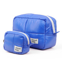 Sac de rangement en nylon gonflé conception de nuage bleu pochette cosmétique étanche organisateur de toilette de voyage sacs vichy trousse de maquillage pour les femmes