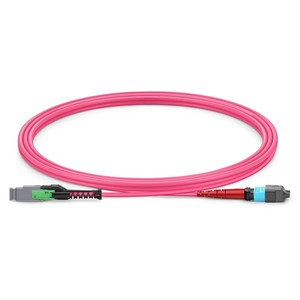Jumper MMC, MMC-24 <span class=keywords><strong>APC</strong></span> (femelle) vers MTP-24 UPC (femelle), 24 fibres OM4, OFNP 0.35dB Max, polarité du jumper Magenta - Product Image 1