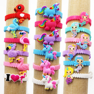 Bán Buôn Biểu Tượng Tùy Chỉnh Thiết Kế Phim Hoạt Hình Keychain Vòng Đeo Tay Tó<span class=keywords><strong>c</strong></span> Clip PVC Quyến Rũ Đầy Màu Sắ<span class=keywords><strong>c</strong></span> Silicon Vòng <span class=keywords><strong>C</strong></span>ổ Cho Trẻ Em - Product Image 4