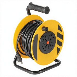 Enrouleur de câble industriel universel avec extrémités mâles BS et femelles IEC, courant nominal 13A, protection IP20, 4 prises - Product Image 2