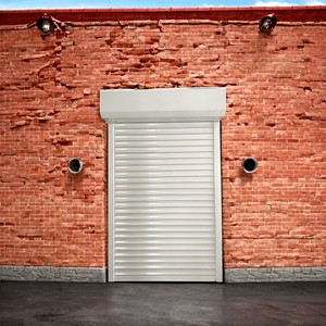 Stock américain Porte roulante en aluminium Remise en vrac Rouleau perforé pour garage résidentiel Remontage manuel d'urgence - Product Image 2