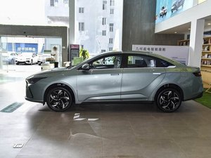 Geely Geometry G6 Modelo de Lujo, 410 km de Autonomía, 4 Puertas, 5 Asientos, Vehículo de Nueva Energía, Coches Familiares, Pago Anticipado - Product Image 1
