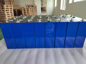 بطارية ليثيوم أيون المنشورية LIFEPO4 عالية الجودة بجهد 314Ah أحادية الخلية بطارية Lifepo4 بجهد 314Ah - Product Image 4