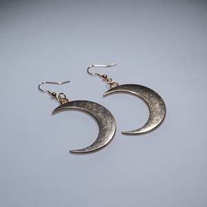 Pendientes de Anime <span class=keywords><strong>Hyuga</strong></span> <span class=keywords><strong>Hinata</strong></span> con Colgante de Luna, Clip para Oreja, Accesorio de <span class=keywords><strong>Cosplay</strong></span> de Moda para Halloween, Regalos para Hombre y Mujer - Product Image 2