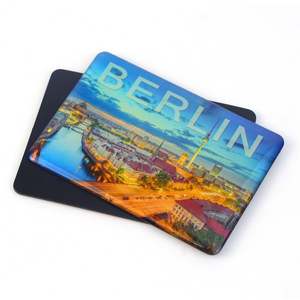 Aimants de réfrigérateur personnalisés en époxy cristal, souvenirs de Berlin, fabriqués sur mesure - Product Image 1