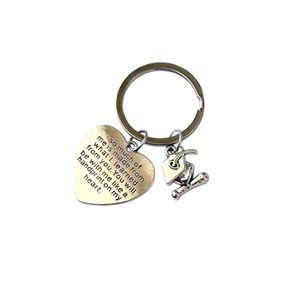 พวงกุญแจโลหะผสมสังกะสีขัดเงาขายดีข้ามพรมแดน ดีไซน์สวยงาม เหมาะสำหรับมอบให้ญาติ เพื่อน และวันครู - Product Image 4