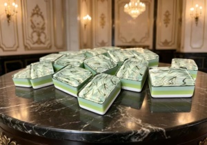 Bespoke <b>Mahjong</b> High-end Custom Grass-Green 4-Layer Acrylic American <b>Mahjong</b> <b>Set</b> with Gold Powder Interior, Premium Collectible - Product Image 3