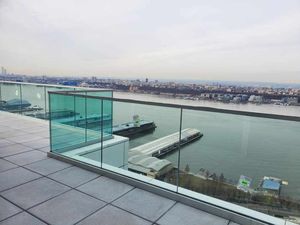 Garde-corps en verre à profil en U en aluminium anodisé argenté à montage supérieur <span class=keywords><strong>pour</strong></span> balcon et terrasse, <span class=keywords><strong>balustrade</strong></span> et main courante extérieures - Product Image 6