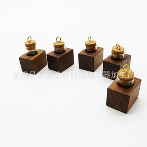 Pendentif diffuseur de parfum créatif en bois pour voiture, avec parfum naturel, en noyer noir, 30x30x40mm, verre 20x35mm, aromathérapie suspendue - Product Image 3