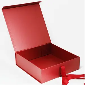 लोगो के साथ निजीकृत लक्जरी माध्यम क्रिसमस सजावट चुंबक उपहार बक्से रिबन धनुष बंद कागज चुंबक पैकेजिंग बक्से