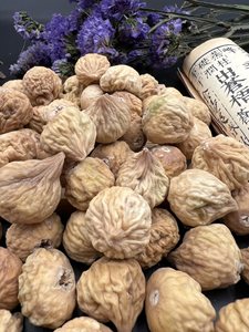 Fournisseur en gros de <span class=keywords><strong>figues</strong></span> fraîches séchées, <span class=keywords><strong>figues</strong></span> naturelles moelleuses et croquantes pour les céréales, la pâtisserie et les marques d'aliments sains - Product Image 1