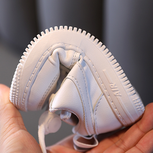 Chaussures de <span class=keywords><strong>premier</strong></span> <span class=keywords><strong>pas</strong></span> pour bébés garçons Vente en gros Chaussures de sport pour enfants à la mode Chaussures de sport décontractées personnalisées pour enfants - Product Image 4