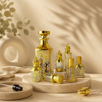 Flacon de parfum de luxe en verre givré 50ml/100ml/150ml avec pulvérisateur à pompe style Moyen-Orient, estampage doré et gravure laser