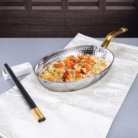 Plat de service rond ovale en acier inoxydable martelé pour paella, idéal pour les restaurants, les steaks et les fruits de mer