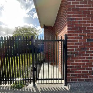 Lame Assemblage facile Panneau de clôture composite Latte verticale de sécurité enduite de poudre Écran de confidentialité à <span class=keywords><strong>vue</strong></span> dégagée pour un usage domestique - Product Image 5