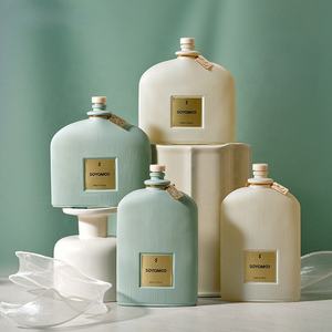 زجاجات عطر منزلية مخصصة بشعار خاص، سعة 80 مل/100 مل، مع أعواد خيزران صديقة للبيئة - Product Image 1