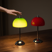 Lámpara de Mesa LED Vintage Bauhaus con Pantalla de Vidrio en Forma de Hongo, Base de Metal Cromado, Inalámbrica y Recargable, para Mesita de Noche, Sala de Estar